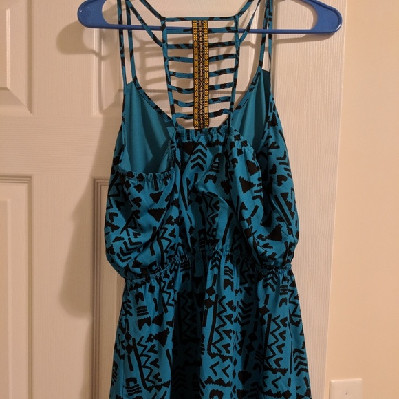 Dress - Picture 3 of 3